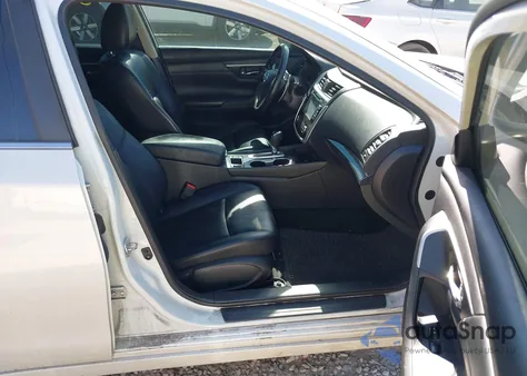 2018 Nissan Altima 2.5 Sr из США, поврежденный, VIN 1N4AL3AP9JC186605